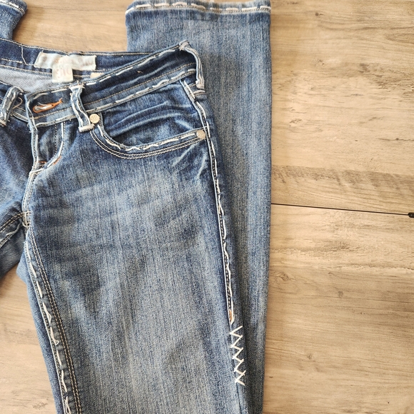 Miss Me Women's Jeans, Size 5/6, Low Rise, Boot Cut, Stretch Thick Stitch - Picture 10 of 10